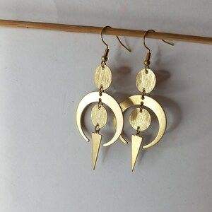 Boucles d'oreilles artisanales indiennes en laiton, fil métallique tressé, élégantes, pour fêtes et mariages, bijoux faits à la main. - Product Image 5