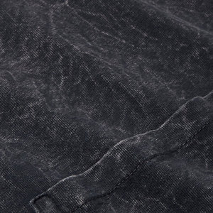 Camiseta con efecto acid wash para hombre, sostenible y cómoda, de tela suave y secado rápido, con logotipo y talla personalizados. - Product Image 5