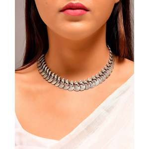 Collar de Moda de Plata con Moneda Mayur de Meera Jaipur - Product Image 1