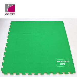 Colchoneta de Espuma de Doble Cara para Entrenamiento de MMA y Jiu-Jitsu, 100cm*100cm, 2cm de Grosor, Impermeable, para Preparación de Competencias - Product Image 4