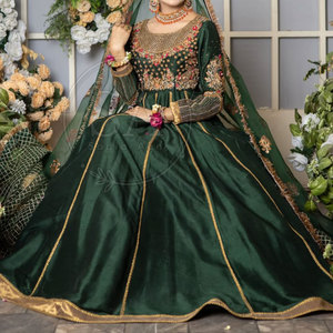 Magnifique robe de mariée pour femmes, design élégant, robe de mariée royale avec broderie - Product Image 3