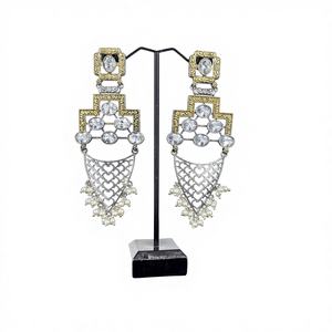 Boucles d'oreilles chandelier pour femme en laiton plaqué or et argent oxydé, avec zircon, haute qualité, classiques, cadeau de mariage pour femme - Product Image 1