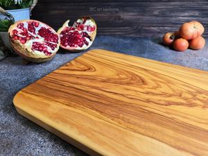 Planche à découper en bois 100% naturel avec poignée, rectangulaire, accessoire de cuisine antidérapant, passe au lave-vaisselle, épaisseur 1,5 cm, pour couper les légumes - Product Image 5