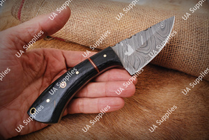 Cuchillo de Caza Multifuncional de Acero de Damasco de Calidad Premium con Patrón Trenzado, Hoja Fija y Mango de Madera Pakka, Venta al por Mayor ODM - Product Image 2