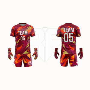 Vêtements de football en polyester respirant de haute qualité, imprimés numériquement, très demandés, personnalisez votre propre logo, uniforme de football - Product Image 1