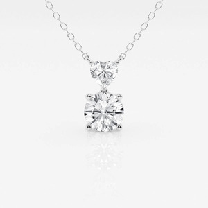 Collar con colgante de corazón de oro blanco y diamante redondo cultivado en laboratorio - Product Image 1