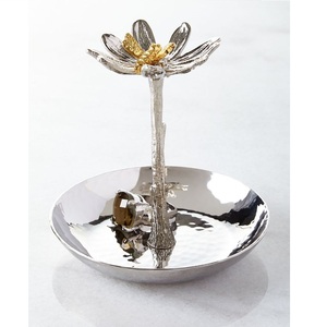 Cuenco Decorativo de Metal Estilo Oriental con Diseño de Flor de Cerezo, Pulido a Mano para Decoración del Hogar - Product Image 5