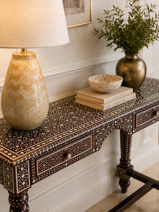 Table console traditionnelle en bois de manguier massif, incrustation d'os, fabrication artisanale, meubles pour entrée et salon - Product Image 4