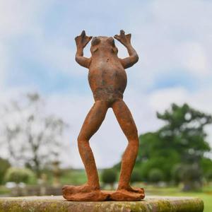 Escultura de rana de hierro fundido con base, adornos de jardín, artesanías de metal para decoración. - Product Image 1