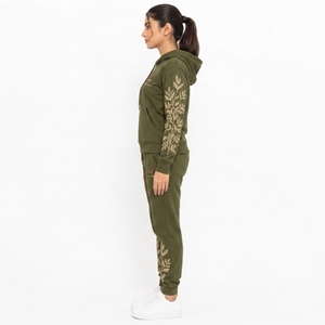 Ropa deportiva estampada a la moda, hecha con tela suave y transpirable, conjuntos deportivos estampados para mujer, ideales para entrenamiento en el gimnasio, correr y ocio. - Product Image 3