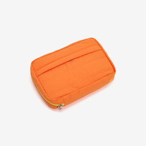 Bolsa de cosméticos de nailon de moda, ligera, portátil, plegable, duradera, pequeña, resistente al agua, cremallera, uso diario de almacenamiento de maquillaje - Product Image 2