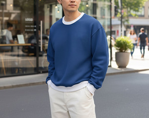 Sweat-shirt épais uni et chaud à col rond pour homme, style moderne et tendance, sans capuche - Product Image 3