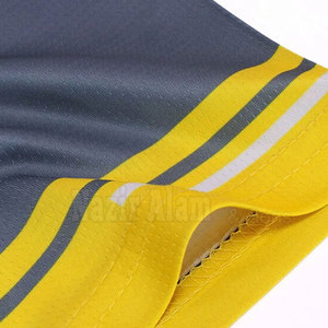 ชุดยูนิฟอร์มฟุตบอลชายแบบสปอร์ต เสื้อเจอร์ซีย์และกางเกงขาสั้นแห้งเร็ว ซับเหงื่อได้ดี เหมาะสำหรับการฝึกซ้อม การแข่งขันกลางแจ้ง และการแข่งขันทัวร์นาเมนต์ - Product Image 6