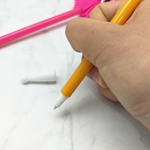 Adorables Bolígrafos de Unicornio con Peluche, Punta Suave y Ojos Saltones Grandes, con Diadema de Unicornio en la Parte Superior, Perfectos para la Oficina y la Escuela - Product Image 6