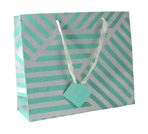 Bolsa de Regalo de Papel Reciclado Hecho a Mano con Diseño Clásico y Moderno, con Estampado Metálico Plateado en Toda la Superficie y Asas de Cinta de Satén a Juego - Product Image 2