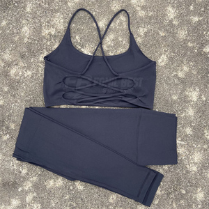 Ensemble de sport 2 pièces écologique et respirant à motif uni : soutien-gorge et leggings, short taille haute élastique pour le yoga - Product Image 2
