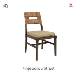 Chaise de salle à manger contemporaine en teck massif avec dossier en rotin tressé, rembourrée, durable, pour l'extérieur, idéale pour restaurants, hôtels et villas. - Product Image 3
