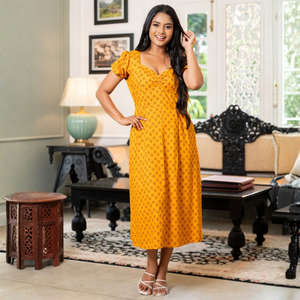 Elegante Vestido Midi de Rayón con Diseño de Busto Fruncido - Product Image 3