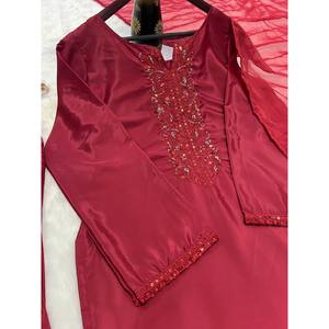 Conjunto de Top, Salwar y Dupatta para Fiesta, Diseño Elegante y Moderno para Mujer - Product Image 3