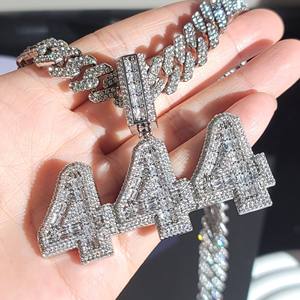 Colgante de Lujo de Plata 925 con Rodio Blanco para Moissanita Certificada, Número 444, Corte Brillante, Engaste de Canal, Religioso - Product Image 1