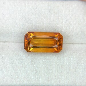 Superbe Citrine Jaune Orange Naturelle de Madeira, Pierre Précieuse Taillée de Haute Qualité pour la Fabrication de Bijoux - Product Image 2