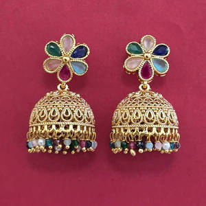 Jhumki de luxe de haute qualité, design antique, plaqué or 233090 - Product Image 2