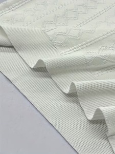 Camiseta de Punto Jacquard con Cuello en Contraste para Hombre, Manga Corta, Texturizada, Casual, Transpirable, Suave, Ecológica, para Verano - Product Image 5
