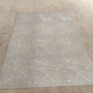 Baldosa de Porcelana 60x60cm Acabado Mate Imitación Mármol Textura Antideslizante para Paredes y Suelos Interiores Modelo 12017 - Product Image 3