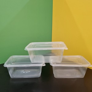 กล่องพลาสติกทรงสี่เหลี่ยมแบบใช้แล้วทิ้ง เป็นมิตรกับสิ่งแวดล้อม ผลิตตามแบบ OEM พร้อมฝาปิด สำหรับบรรจุอาหาร  วัสดุ PP ขนาด 550 มล., 650 มล., 750 มล., 1000 มล.  รับผลิตตามความต้องการ - Product Image 2