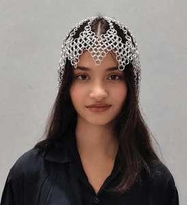 Casco de Aluminio con Malla Metálica |   Diadema de Cadena para Festivales |   Accesorio para el Cabello de Fantasía Gótica |   Joyería para Festivales Medievales y Renacentistas - Product Image 1