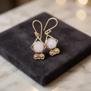 Pendientes artesanales de latón con piedra lunar |   Joyería Colgante de Piedras Preciosas Naturales para Venta al por Mayor - Product Image 1