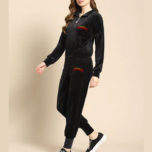 Ensemble de combinaison en velours 2 pièces à manches longues pour femmes grandes tailles, vêtements de sport décontractés, coupe ample, toutes saisons, imprimé lettres brodées, noir - Product Image 1