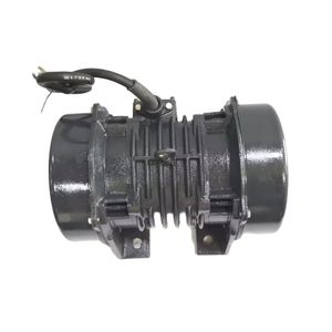 Motor de Vibración Trifásico de 2 Polos, 3000 rpm, 3600 rpm, 0.75KW, 1000KgF, IP55 - Product Image 2