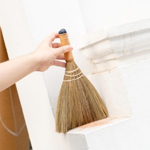 Ensemble écologique de 2 balais en herbe naturelle à poils doux, manche en bois durable et léger, origine Vietnam, pour usage en jardinage - Product Image 4