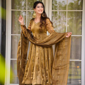 Ensemble élégant JMY en soie Kurti, pantalon et dupatta avec broderie et dupatta à dentelle sur quatre côtés – Tenue ethnique prête à porter - Product Image 1