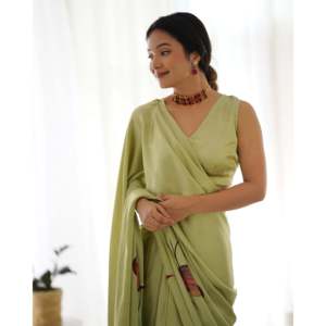 Sari Reversible de Viscosa para Mujer, Cuello en V, Color Verde Riva, Pintado a Mano, para Fiesta - Product Image 3