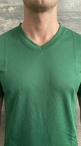 Camiseta de algodón con cuello en V para hombre, elegante, de tela suave, transpirable, cómoda, informal, de media manga, para verano, uso diario. - Product Image 6