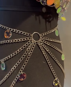 Lingerie à pompon scintillante faite à la main avec chaîne de corps pour les célébrations de plage - Product Image 2