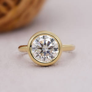 2.12 CT rond brillant coupe Moissanite Simple bague de fiançailles en or jaune massif 14K à la mode lunette réglage cadeau d'anniversaire - Product Image 6