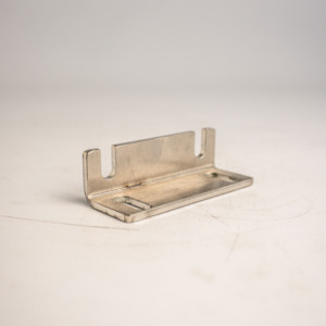 AMT VINA, Mecanizado CNC Personalizado, Corte Láser, Doblado, Soporte en U de Acero Inoxidable, Fabricado en Vietnam - Product Image 1