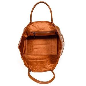 Bolso de Hombro de Cuero Genuino Marrón en Forma de Silla de Montar para Mujer, Minimalista, Resistente al Agua, Gran Capacidad, Herrajes Dorados, Correa Ajustable - Product Image 4