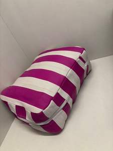 Bolsas de Cosméticos de Alta Calidad con Diseño Moderno, Cierre de Cremallera y Broche, Estuches de Maquillaje de Plástico Reciclado, Nailon y Polipropileno - Product Image 6