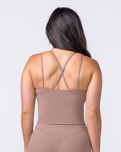 Débardeur de sport léger pour femme, respirant, sans manches, avec coussinets fixes, séchage rapide, idéal pour le yoga et la gym - Product Image 2