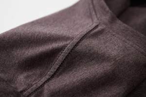 เสื้อยืดคุณภาพพรีเมียม ยูนิเซ็กซ์ ผ้าฝ้าย 100% ผ้าถักสไตล์วินเทจ แขนสั้น ทรงปกติ กันยับ น้ำหนัก 180 กรัม รับผลิตแบบ OEM/ODM - Product Image 6