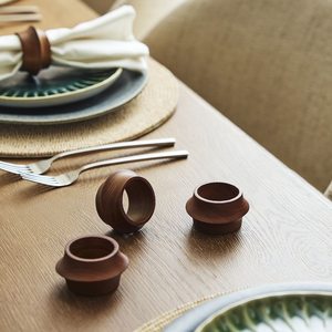Anneaux de serviette en bois faits à la main, supports de table décoratifs pour mariages, dîners, événements et hôtellerie - Product Image 3