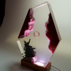 Lampe en résine époxy artistique en forme d'océan, forme irrégulière, décoration artisanale pour la maison, fabriquée au Vietnam - Product Image 4