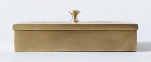 Caja de Recuerdos de Latón Hecha a Mano con Motivo de Pavo Real, Arte Meenakari, Caja Decorativa con Compartimentos, Organizador Multiusos Elegante y de Lujo - Product Image 4