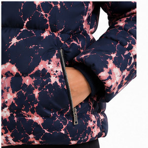 Parka Impermeable con Capucha para Mujer, Resistente, con Construcción Transpirable y Forro Aislante Grueso para Actividades al Aire Libre - Product Image 5