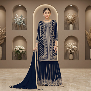 Robes de mariée et ensembles Salwar Kameez de dernière génération pour les fêtes, disponibles à prix abordable. - Product Image 1
