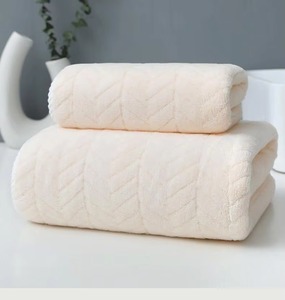 High Quality <b>Microfiber</b> Face <b>Towel</b> Lightweight Fast Dry Soft Smooth Skin Friendly <b>Towel</b> Wholesale Low Price Geometric Pattern - Product Image 6